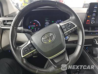 2024 Toyota Sienna XLE 7-Passenger 120.5" WB - zdjęcie 10 z 29 - miniatura