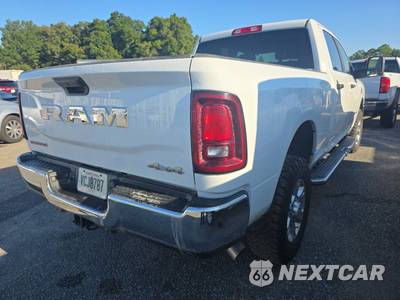2026 Ram 2500 Big Horn Crew Cab Medium Bed - zdjęcie 4 z 22 - miniatura