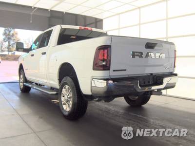 2025 Ram 2500 Big Horn Crew Cab Medium Bed - zdjęcie 6 z 26 - miniatura
