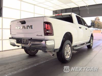 2026 Ram 2500 Big Horn Crew Cab Medium Bed - zdjęcie 4 z 19 - miniatura