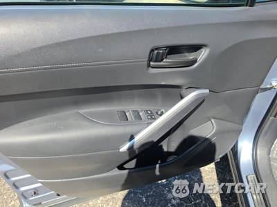 2023 Toyota Corolla Cross Hybrid SE - zdjęcie 9 z 20 - miniatura