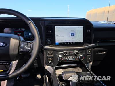 2026 Ford F-150 Hybrid Platinum Crew Cab Short Bed - zdjęcie 11 z 20 - miniatura