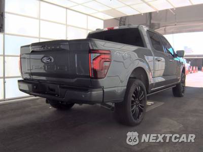 2026 Ford F-150 Hybrid Platinum Crew Cab Short Bed - zdjęcie 4 z 20 - miniatura