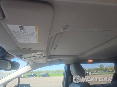 2025 Toyota Sienna XLE 8-Passenger - zdjęcie 18 z 19 - miniatura