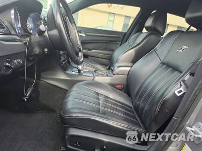 2014 Chrysler 300S - zdjęcie 7 z 40 - miniatura