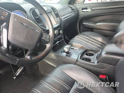 2014 Chrysler 300S - zdjęcie 11 z 40 - miniatura
