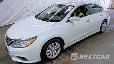 2018 Nissan Altima 2.5 S - zdjęcie 1 z 40 - miniatura