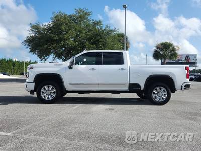2024 Chevrolet Silverado 2500HD High Country Crew Cab Medium Bed 3LZ - zdjęcie 2 z 16 - miniatura