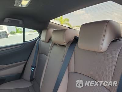 2025 Lexus ES 350 - zdjęcie 12 z 50 - miniatura