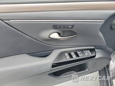 2023 Lexus ES 350 F SPORT Handling - zdjęcie 44 z 50 - miniatura