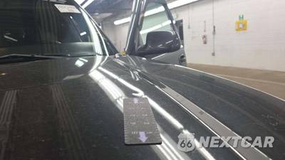 2003 Chevrolet Avalanche 1500 Crew Cab Short Bed - zdjęcie 22 z 33 - miniatura