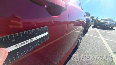 2012 Toyota Camry LE - zdjęcie 53 z 57 - miniatura