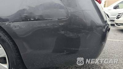 2011 Toyota Camry LE - zdjęcie 25 z 33 - miniatura