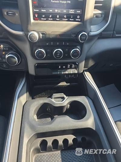 2020 Ram 1500 Big Horn Crew Cab Short Bed - zdjęcie 23 z 25 - miniatura