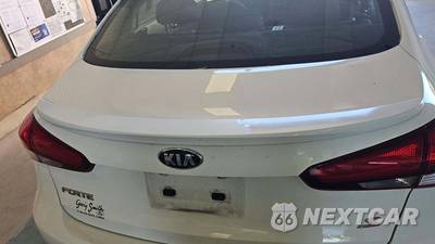 2018 Kia Forte S Sedan - zdjęcie 21 z 25 - miniatura