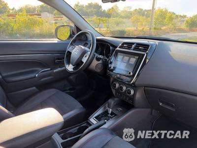 2025 Mitsubishi Outlander Sport 2.0 SE - zdjęcie 18 z 43 - miniatura