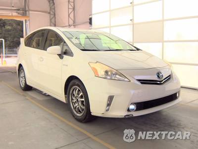 2014 Toyota Prius v Three - zdjęcie 3 z 31 - miniatura