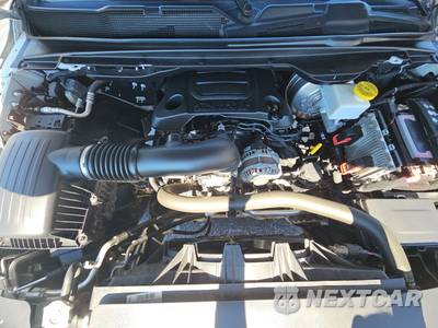 2022 Ram 1500 Laramie Crew Cab Short Bed - zdjęcie 15 z 23 - miniatura