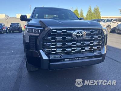 2026 Toyota Tundra Platinum Crew Cab Short Bed - zdjęcie 7 z 47 - miniatura