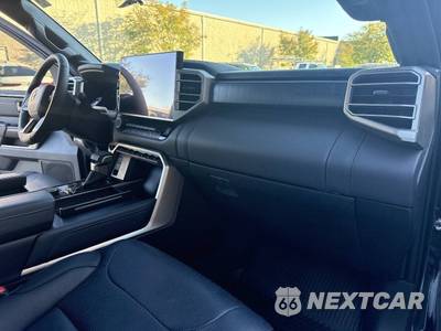 2026 Toyota Tundra Platinum Crew Cab Short Bed - zdjęcie 39 z 47 - miniatura