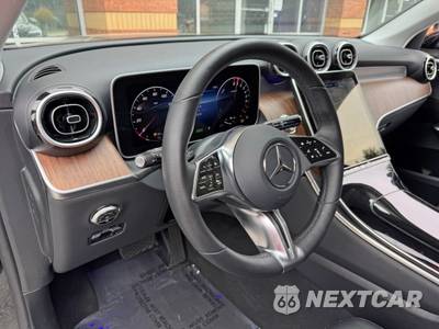 2026 Mercedes-Benz GLC 350e - zdjęcie 11 z 48 - miniatura