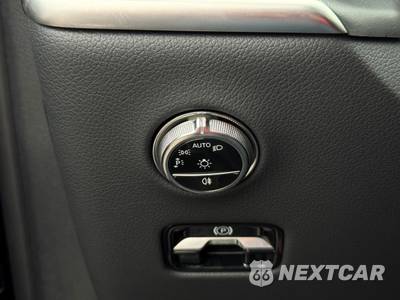 2026 Mercedes-Benz GLC 350e - zdjęcie 16 z 48 - miniatura