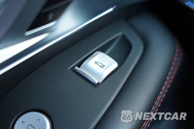 2025 BMW XM Label Red - zdjęcie 18 z 48 - miniatura