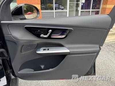 2026 Mercedes-Benz GLC 350e - zdjęcie 46 z 48 - miniatura