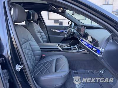 2023 BMW 7 Series Sedan 740i - zdjęcie 14 z 48 - miniatura