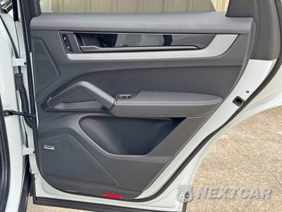 2024 Porsche Cayenne - zdjęcie 46 z 48 - miniatura