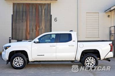 2025 Toyota Tacoma SR5 Crew Cab Medium Bed - zdjęcie 45 z 48 - miniatura
