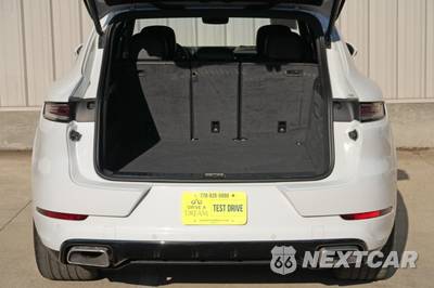 2024 Porsche Cayenne - zdjęcie 8 z 48 - miniatura