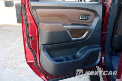 2023 Nissan TITAN XD Platinum Reserve Crew Cab Medium Bed - zdjęcie 45 z 48 - miniatura