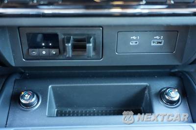 2023 Nissan TITAN XD Platinum Reserve Crew Cab Medium Bed - zdjęcie 33 z 48 - miniatura