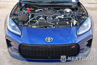 2026 Toyota GR86 Premium - zdjęcie 6 z 48 - miniatura