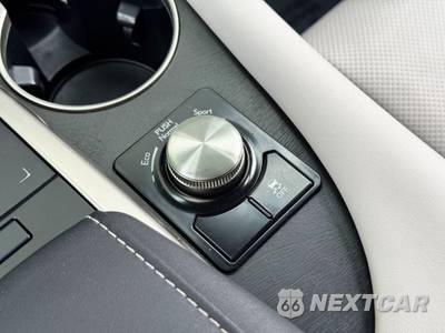 2022 Lexus RX 350 - zdjęcie 31 z 48 - miniatura