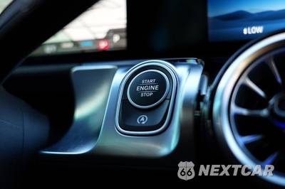2024 Mercedes-Benz AMG GLB 35 4MATIC - zdjęcie 23 z 48 - miniatura