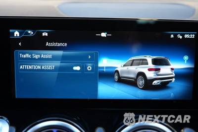 2024 Mercedes-Benz AMG GLB 35 4MATIC - zdjęcie 31 z 48 - miniatura