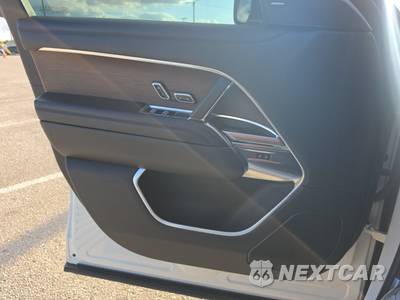 2023 Land Rover Range Rover SE - zdjęcie 9 z 27 - miniatura