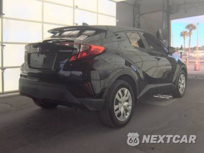 2021 Toyota C-HR LE - zdjęcie 4 z 24 - miniatura