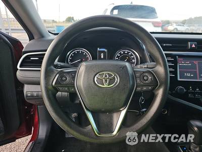 2018 Toyota Camry LE - zdjęcie 10 z 32 - miniatura