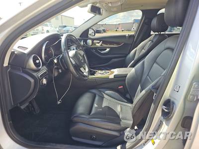 2017 Mercedes-Benz C 300 4MATIC Sedan - zdjęcie 7 z 34 - miniatura