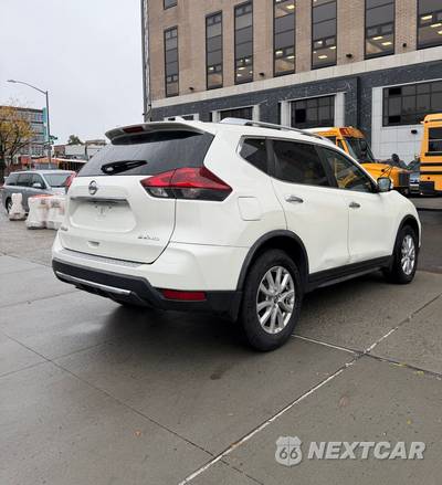 2018 Nissan Rogue SV - zdjęcie 4 z 22 - miniatura