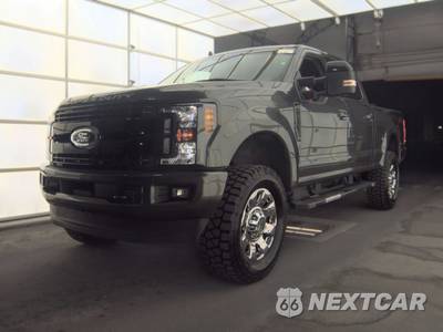 2019 Ford Super Duty F-350 Lariat Crew Cab Medium Bed