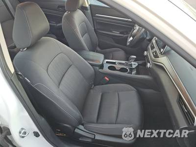 2023 Nissan Altima SV - zdjęcie 8 z 25 - miniatura