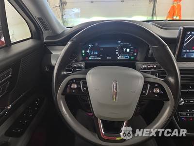 2022 Lincoln Corsair Plug-In Hybrid Grand Touring - zdjęcie 6 z 15 - miniatura