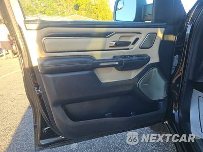 2021 Ram 1500 Limited Crew Cab Short Bed - zdjęcie 9 z 18 - miniatura