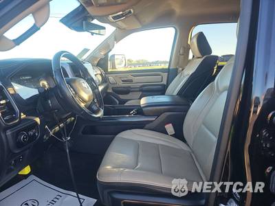 2021 Ram 1500 Limited Crew Cab Short Bed - zdjęcie 7 z 18 - miniatura