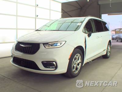 2023 Chrysler Pacifica Limited 121.6" WB