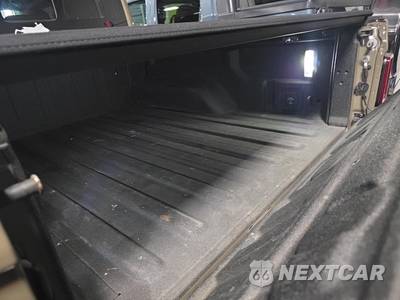 2020 Jeep Gladiator Rubicon Crew Cab Medium Bed - zdjęcie 19 z 22 - miniatura